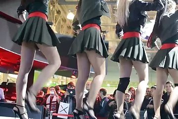 trò phimxx x tiêu khiển yêu thích với một món đồ chơi.