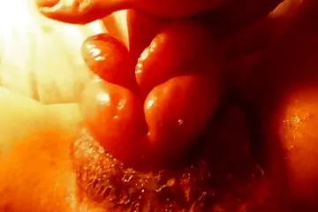 Để ngăn ngừa coronovirus, anh ấy phim xx set đã hoàn thành cô gái tóc nâu trong miệng.