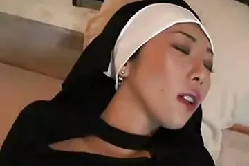 Một cô gái tóc vàng người Nga sẽ phim xx ll thích được mát xa và quan hệ tình dục qua đường hậu môn nóng bỏng.