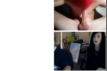 Cô gái tóc nâu đã phim xx thu kết liễu chồng mình, rằng bây giờ cô ấy tỏa sáng trên Skype với âm đạo mở của mình trong nhiều ngày liên tục.