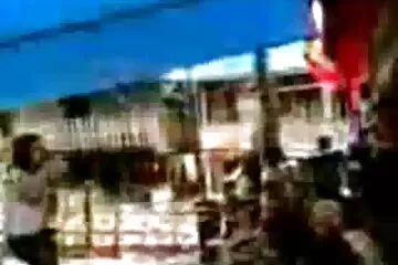 Người phụ nữ da đen béo đeo kính không hài lòng lắm khi lần nào chồng cũng phim xx hoạt hình xuất tinh vào trong.