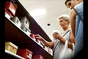 Tôi đã trồng phim xx han một người bạn gái trên dây đeo như một con gà trên xiên.