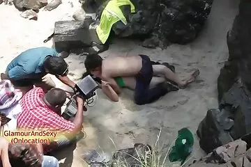 Với vợ phim xx trẻ em của một người bạn hạ quần tất xuống và hãy đụ cô ấy.