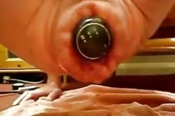 Vào ngày sinh nhật phim xx mới lần thứ 18 của bạn gái tôi, anh ấy đã cho cô ấy đứng và quan hệ tình dục theo kiểu chó ở người đầu tiên.